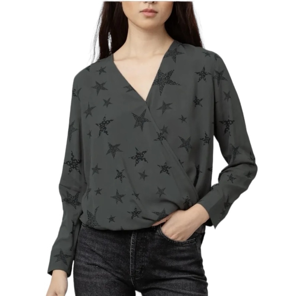 Rails Hillary Charcoal Cheetah‎ Stars Surplice Blouse Top Size Medium